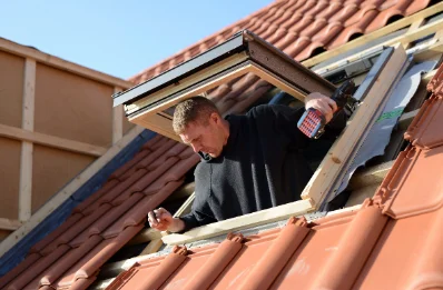 Pose de fenêtres de toit Velux à Guilleville